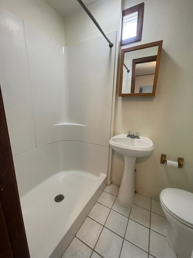 821 West Ave S, La Crosse, WI 54601 - photo 5