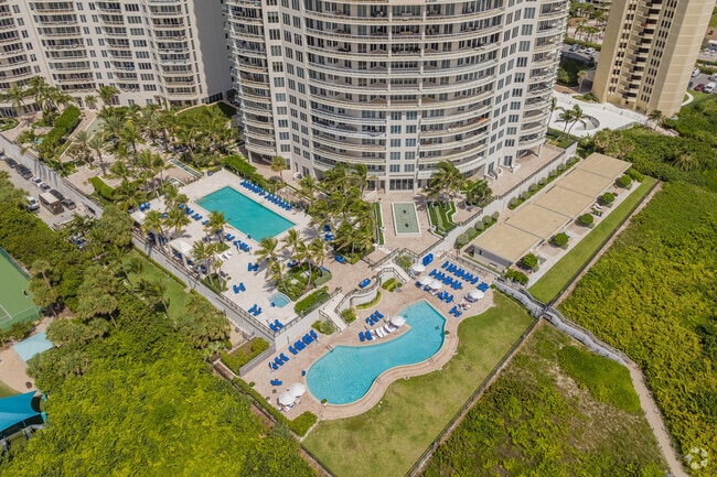 Live at the peak of luxury in The Ritz-Carlton High Rise Apartments in Palm Beach Shores.