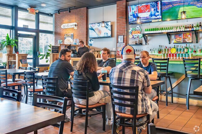 CM Chicken is a casual restaurant near Knolls-Thomas offering Korean fried chicken.