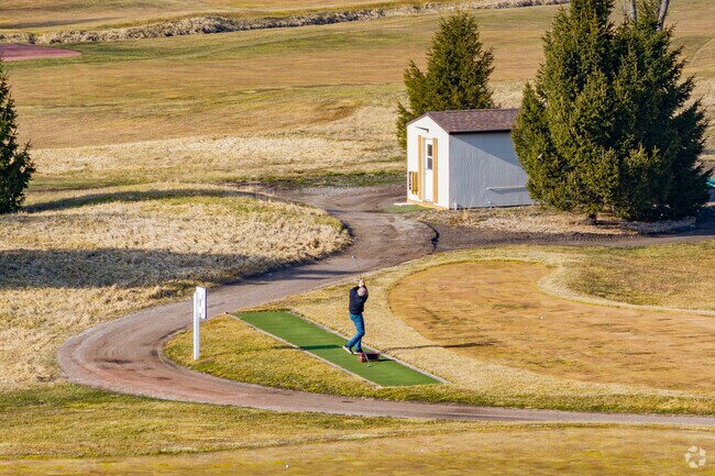 Mistwood Golf Club is a great option to spend your weekends near Wespark.