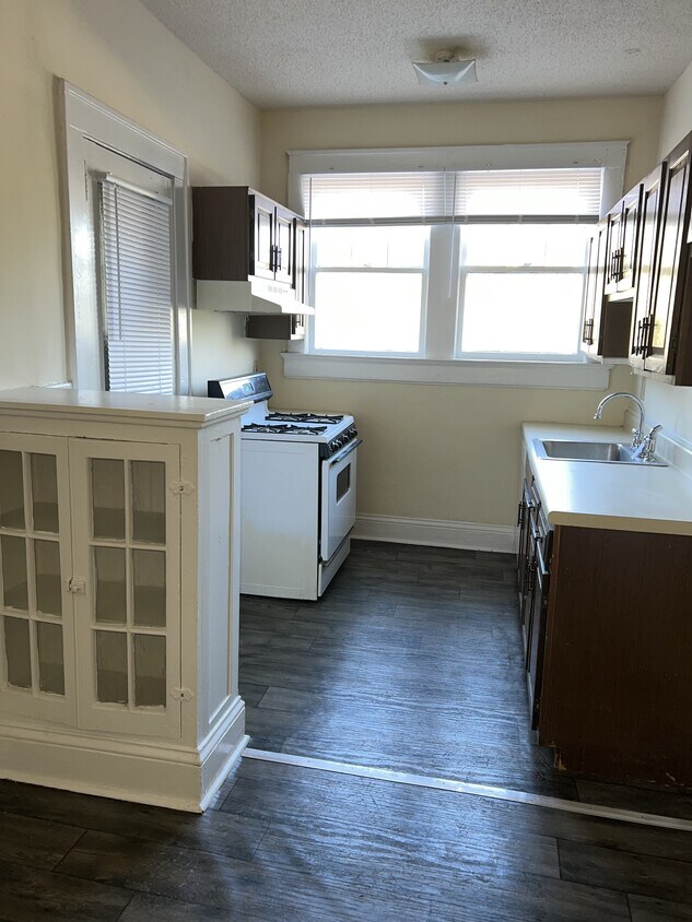 Vineville Court Apartments 1975 Vineville Ave, Macon, GA