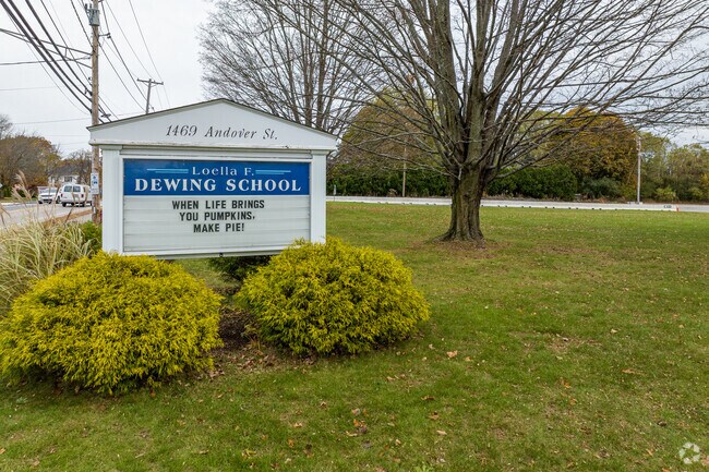 Loella F. Dewing Elementary School