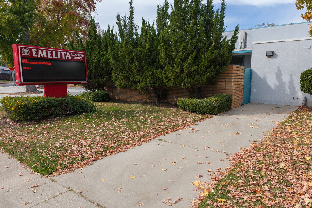 Emelita Street Elementary, Rankings & Reviews - Homes.com