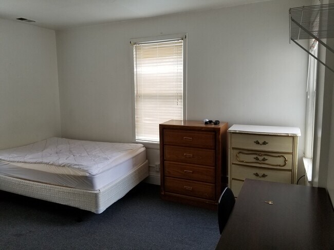 221 Beechurst Ave unit 3, Morgantown, WV 26505 - photo 6