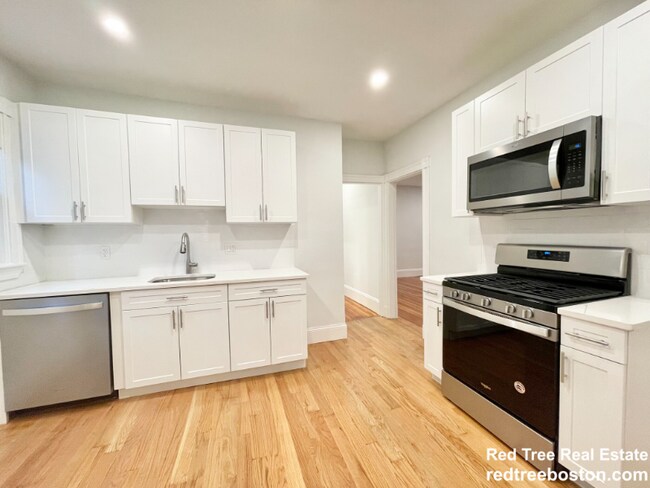 68 Bakersfield St unit 2, Dorchester, MA 02125 - photo 2
