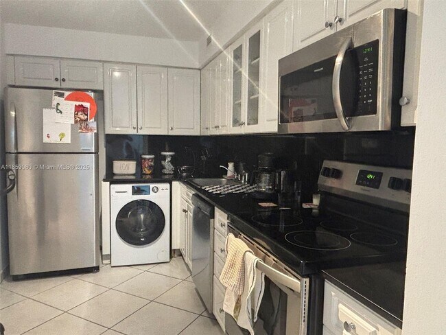 Aquasol unit T-F, Miami Beach, FL 33141 - photo 5