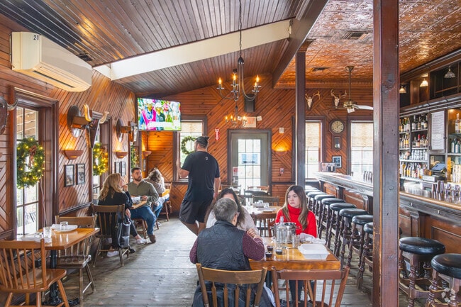 Four Dogs Tavern serves up new American cuisine in a cozy setting near Pocopson.