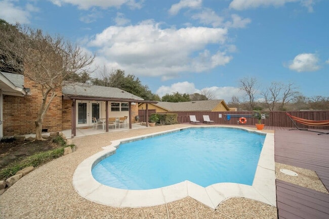 2922 Clover Valley Dr unit ID1019472P, Garland, TX 75043 - photo 3