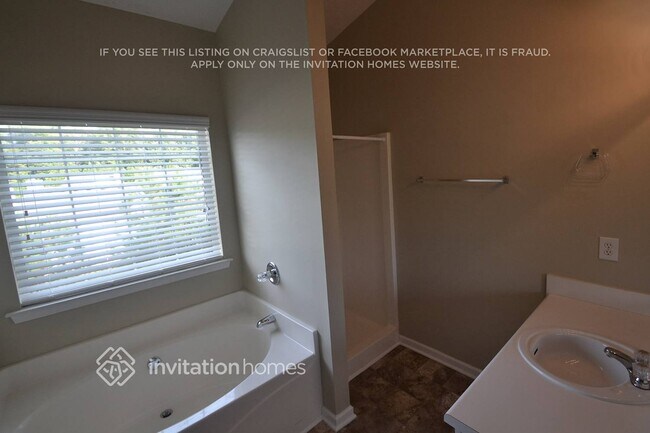 4521 Swan Trace, Atlanta, GA 30349 - photo 7