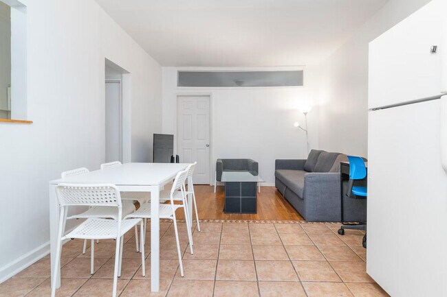 250 E 82nd St unit ID1032020P, New York, NY 10028 - photo 3