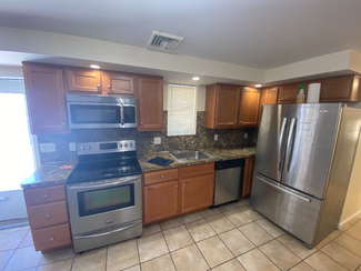 303 Butler St, Dunmore, PA 18512