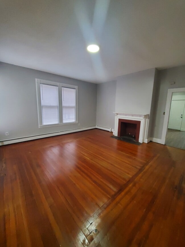 314 Howard Ave unit 2, New Haven, CT 06519 - photo 2