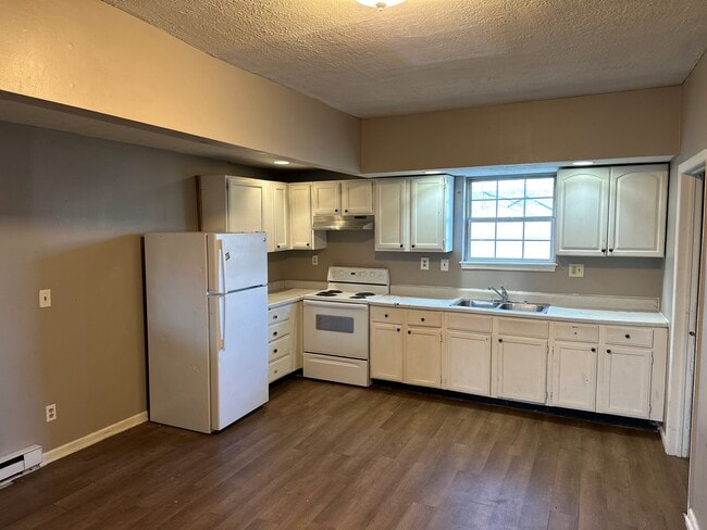 775 Campbell Ave, Columbus, OH 43222 - photo 3