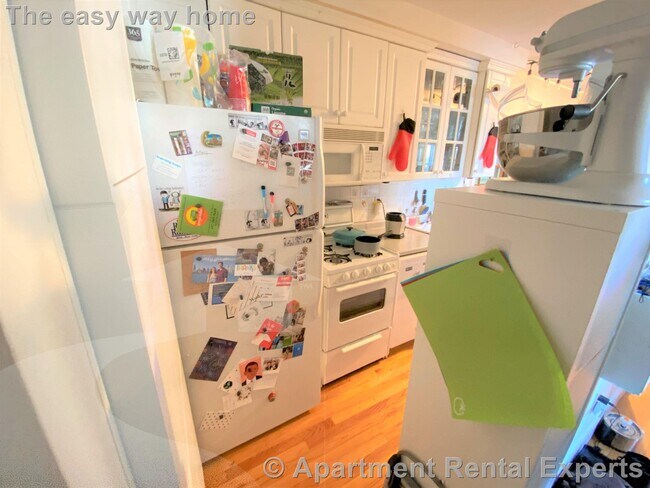 187 Brookline St unit 2, Cambridge, MA 02139 - photo 6