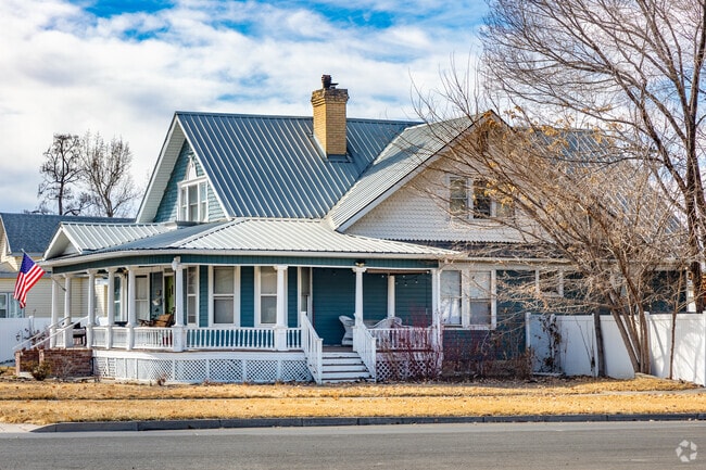 Residential streets with historic, early 1900s Victorian homes surround Montrose’s Main Street.