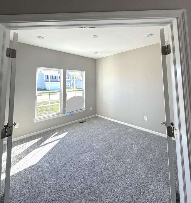 1515 Georgia Rd, Circleville, OH 43113 - photo 5