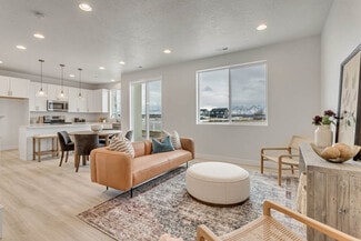 6708 S Glade Creek Dr, West Jordan, UT 84081