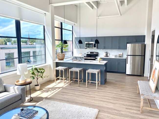 Colt Gateway, Hartford, CT 06106 - photo 5