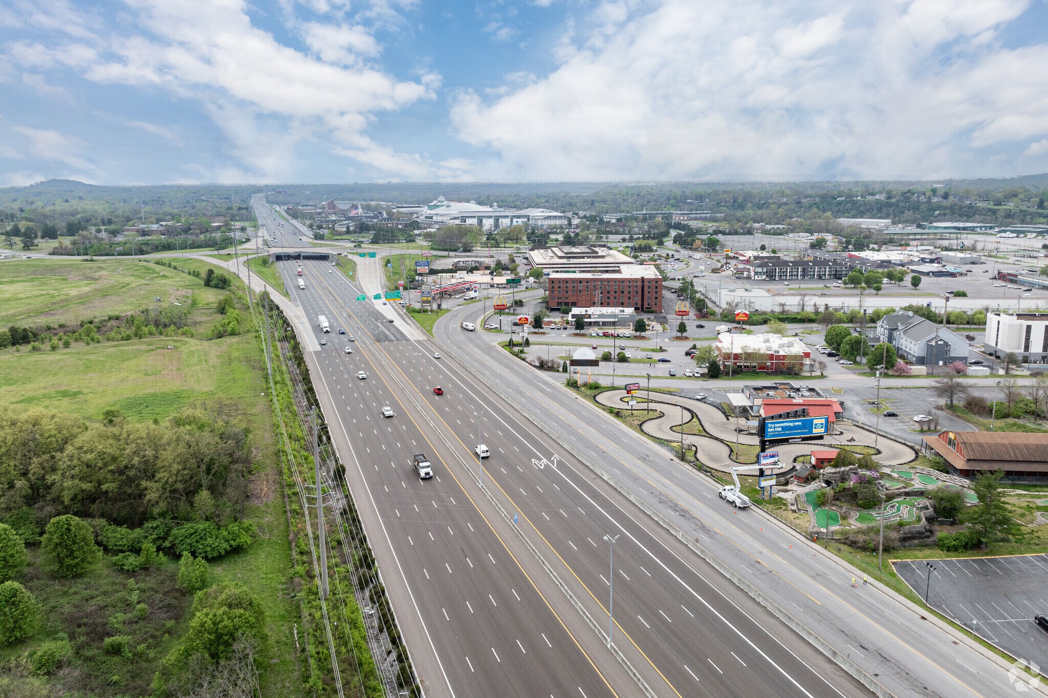 Briley Parkway runs right through the heart of Sutherland Heights.