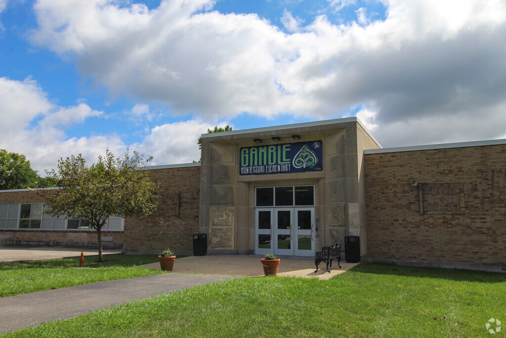 James N. Gamble Montessori Elementary School in Westwood, Ohio has an open learning space.