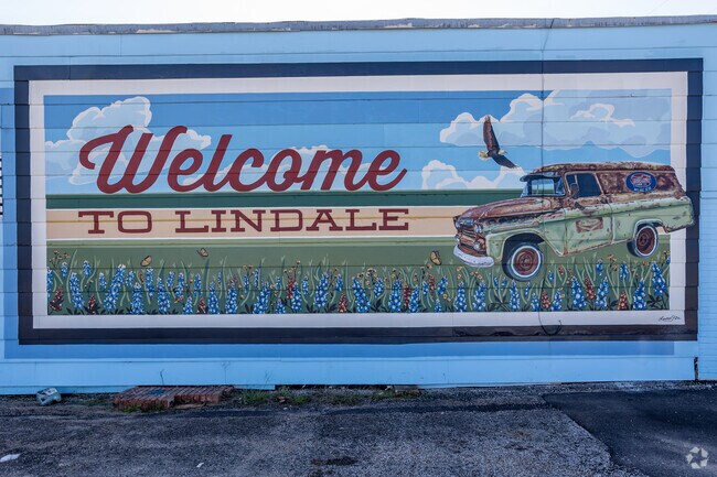 Lindale's quaint and quiet city welcomes travelers and newcomers alike.