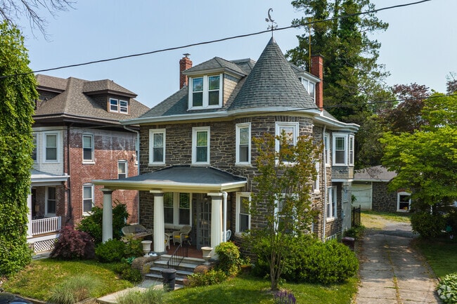 Beautiful Queen Anne style home with stone features located in Baynard Village.