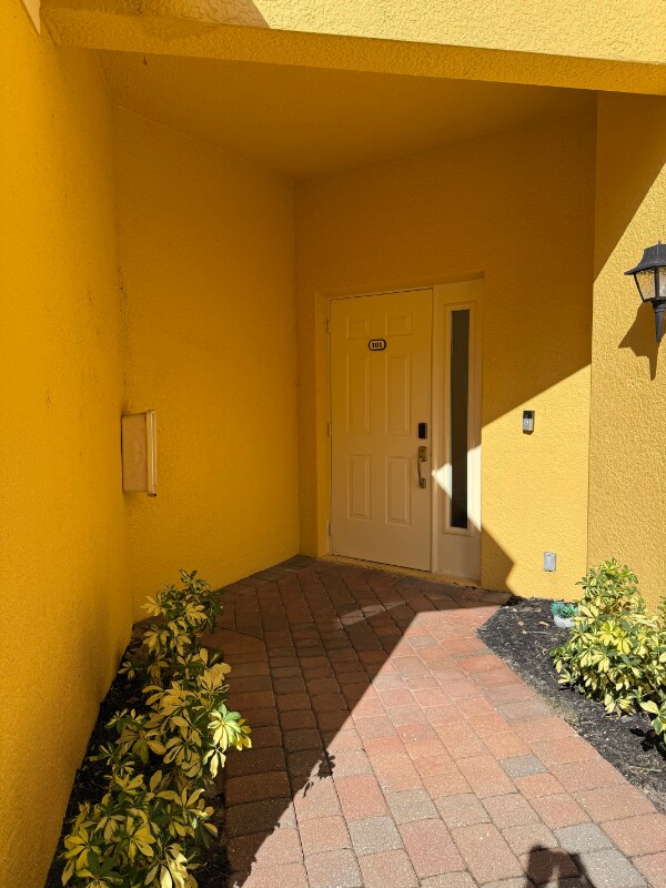 15751 Prentiss Pointe Cir unit 101, Fort Myers, FL 33908 - photo 4