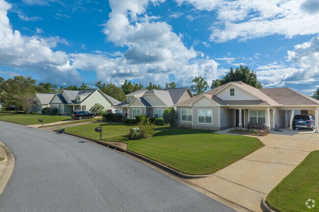 Homes in Lundy Chase boast well maintained lawns.