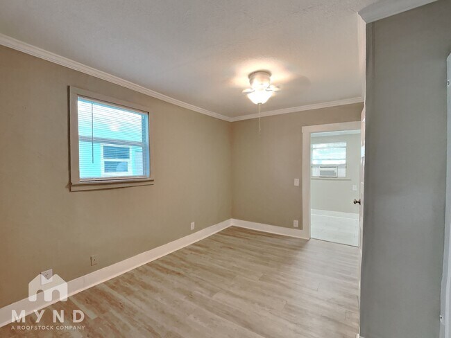 210 Pine St unit 210, Clearwater, FL 33756 - photo 7