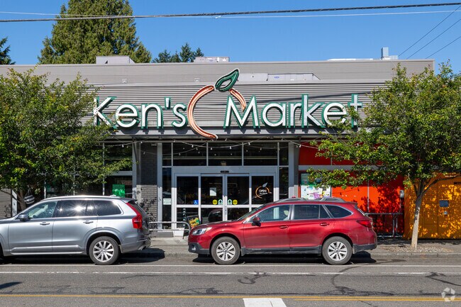 Ken’s Market on Phinney Ave is a go to for groceries in Phinney Ridge.