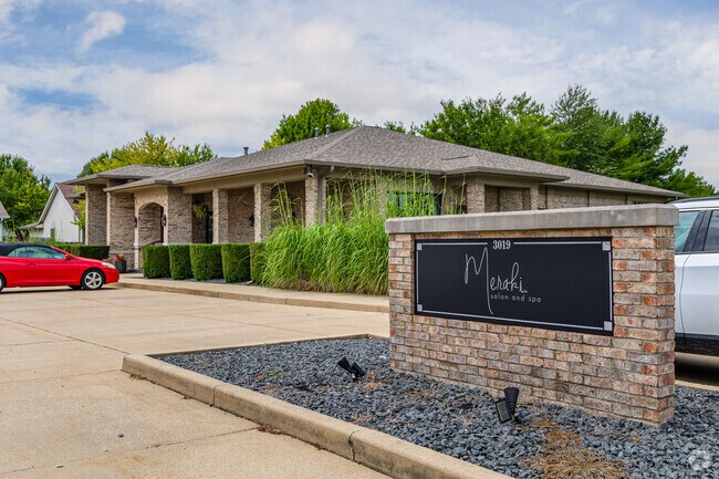 Koke Mill East residents have access to a number of amenities, including a spa.