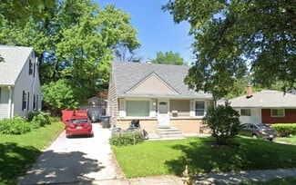 2108 Oaklawn Ave, Waukesha, WI 53188