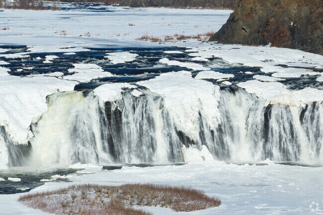Cohoes Falls is an impressive site with its heaviest flow during the spring season.