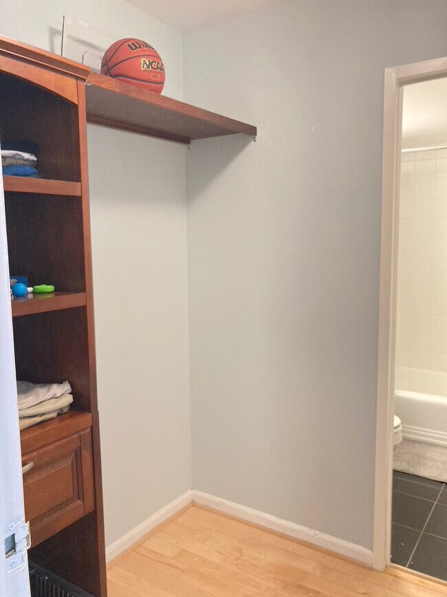 Taft Towers unit 409, Arlington, VA 22201 - photo 5