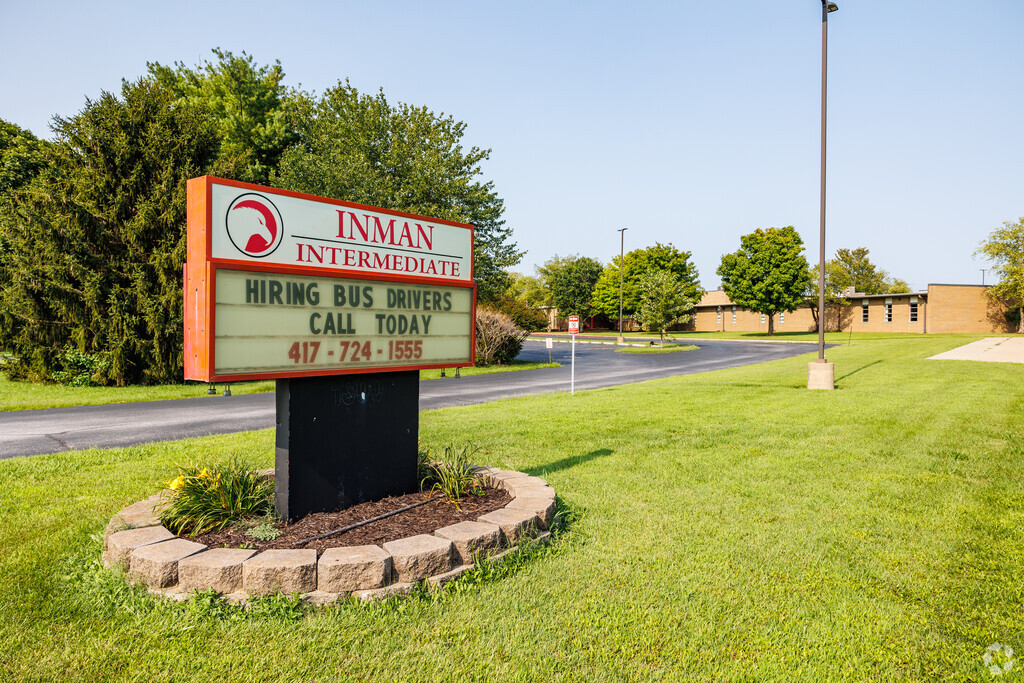 Inman Intermediate School is located in west central Nixa.