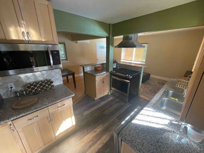 1991 Glen Garry Dr, Lakewood, CO 80215 - photo 3