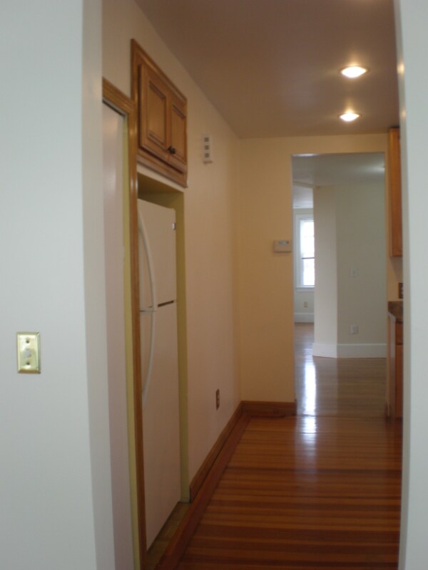 351 Essex St unit 2, Swampscott, MA 01907 - photo 2