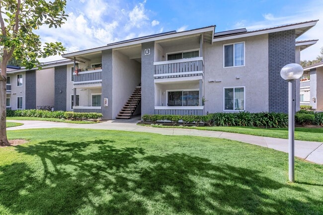 The Newport, Riverside, CA 92505 - photo 2