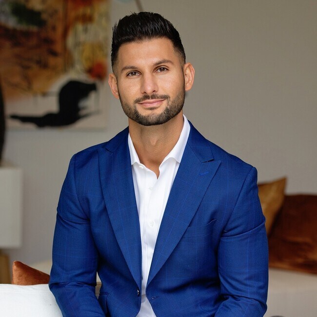 Ouzounian Real Estate Agent in Beverly Hills, CA