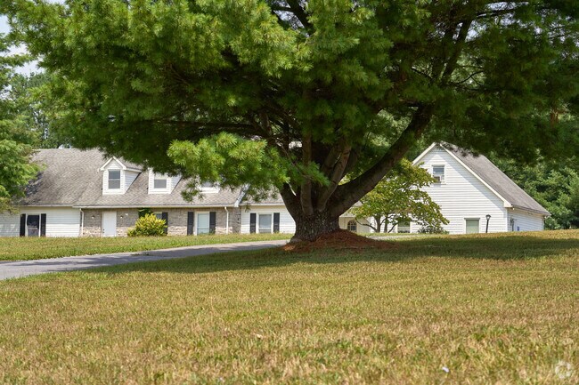 Oak HIll House boys school serves students in Clear Spring, Maryland.