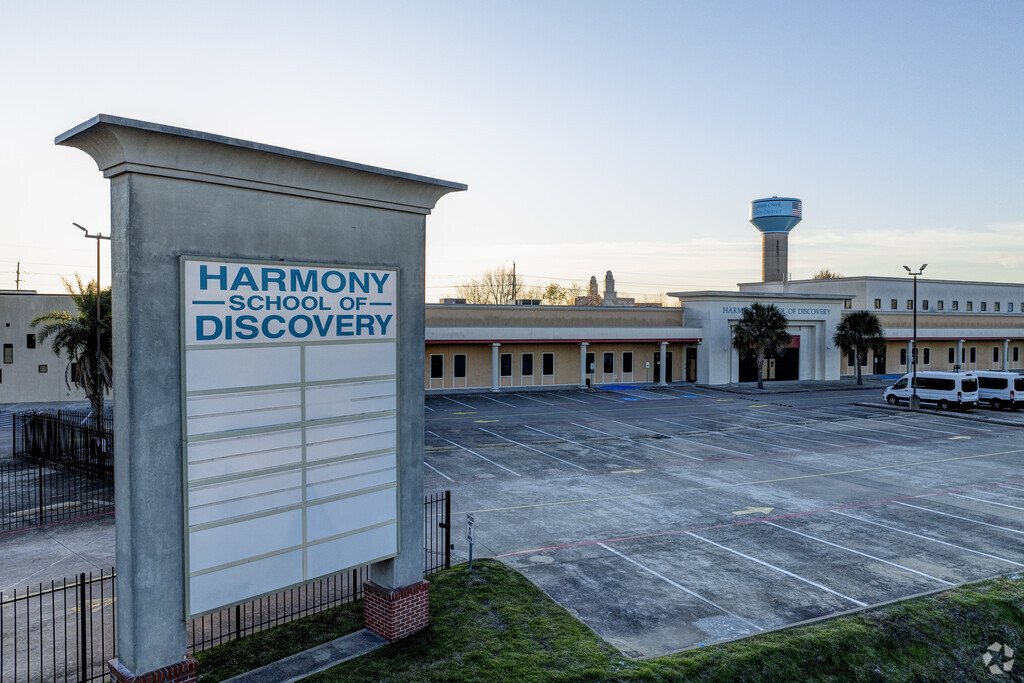 Harmony School of Discovery - Houston, Rankings & Reviews - Homes.com