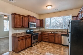 1001 Laramie St, Manhattan, KS 66502