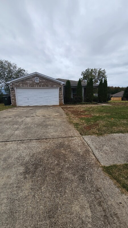 200 Grantham Cir, Madison, AL 35756