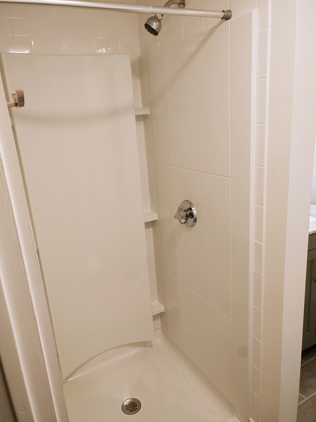 29 Gorham St unit 2, Waltham, MA 02453 - photo 5