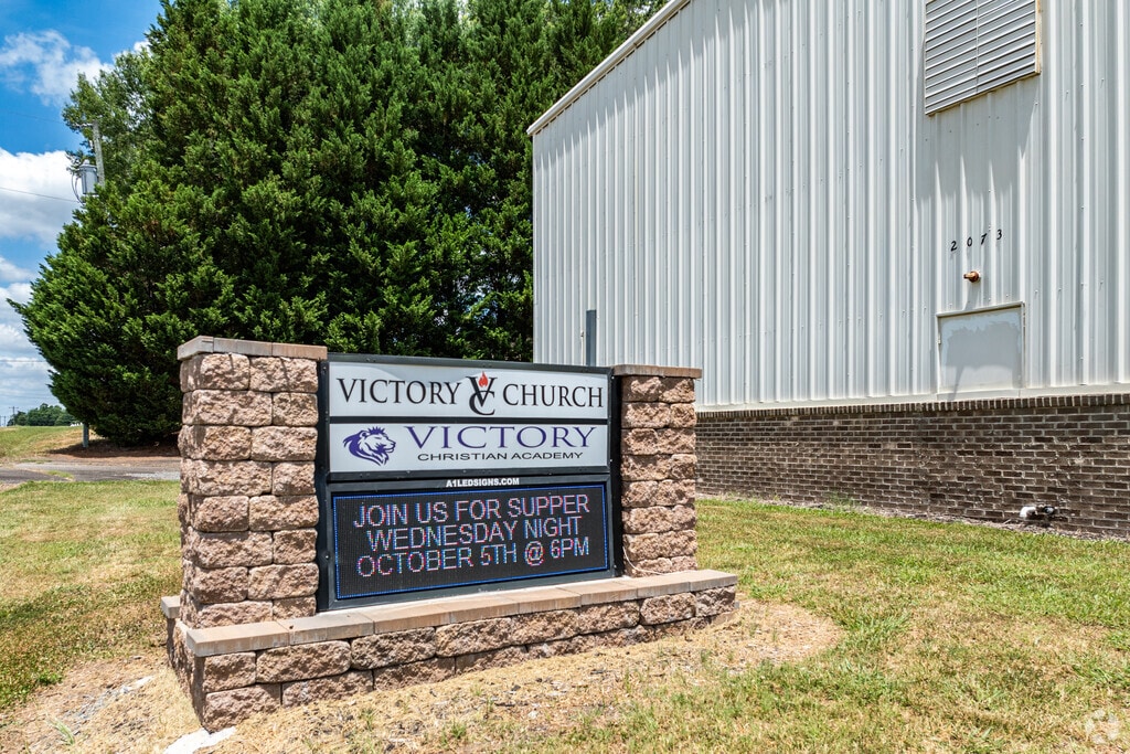 Victory Baptist Christian Academy serves around 20 students.