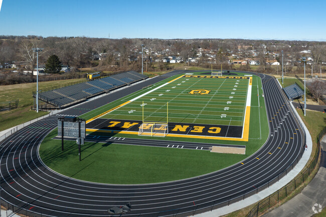 Niche gives Hazelwood Central High School an A- grade in sports.