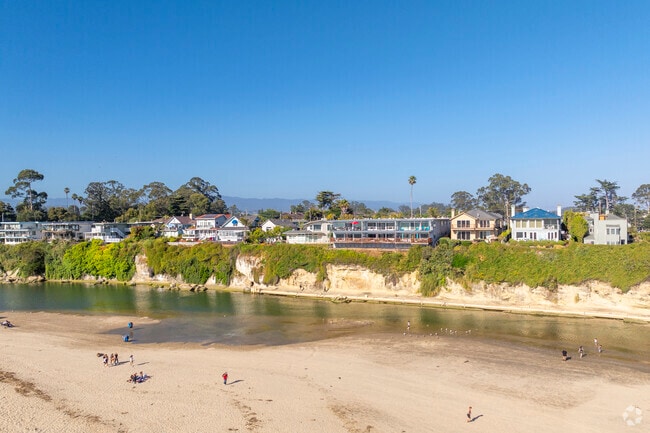 A lot of beachfront homes in the Lower Ocean area.