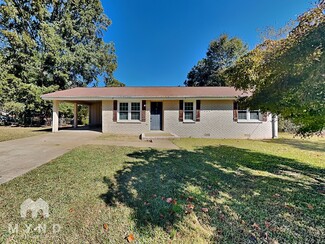 944 Scoggins Rd, Dallas, GA 30157
