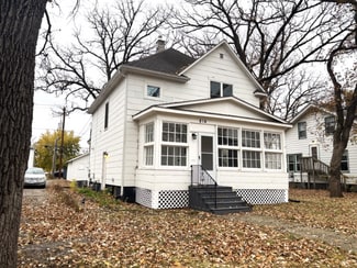 814 6th Ave S, St. Cloud, MN 56301