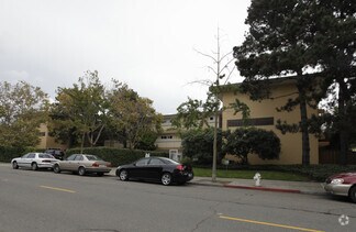 324 Kitty Hawk Rd, Alameda, CA 94501